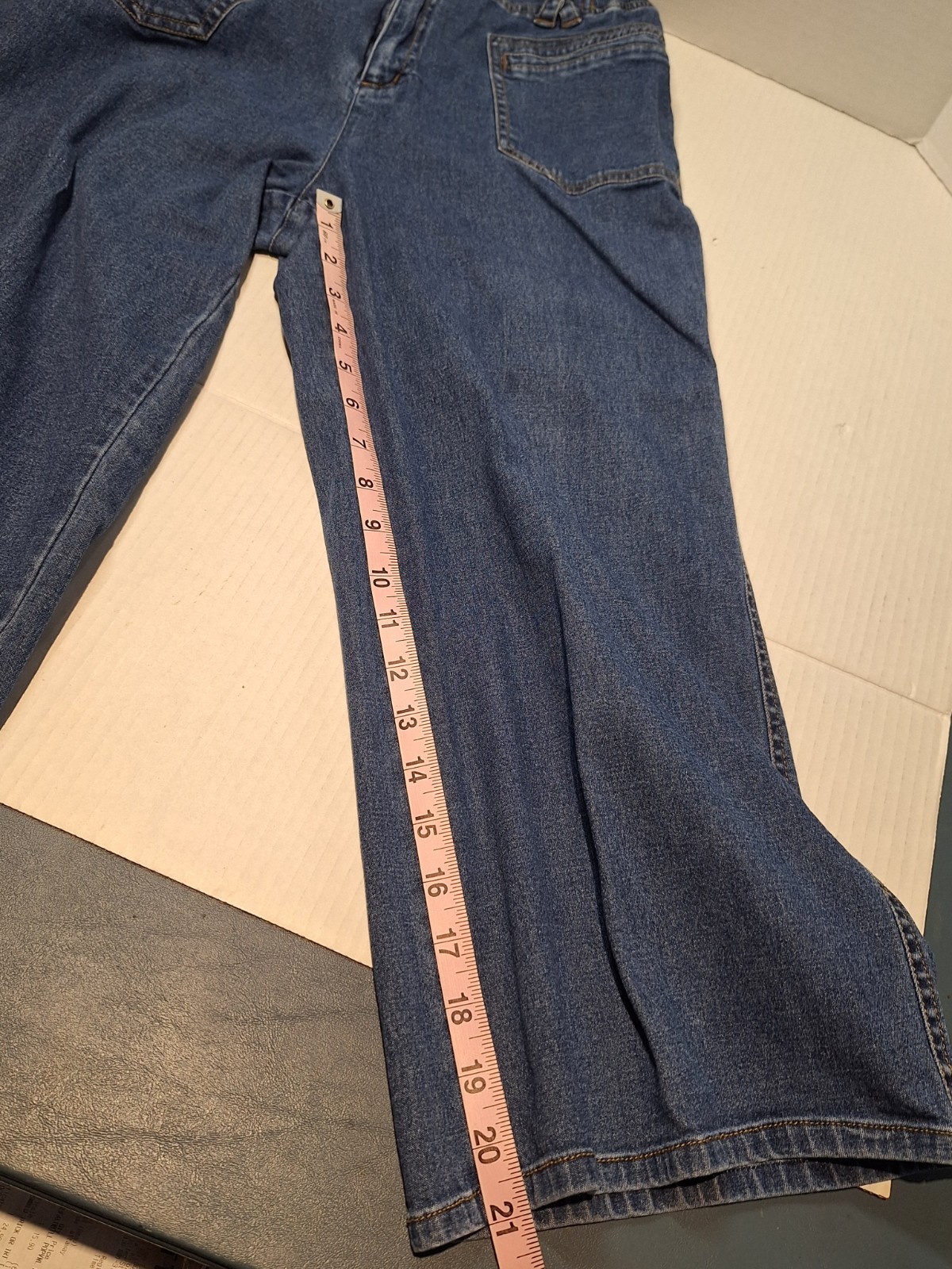 Vintage Blast Capri Jeans, Womans M, High Rise. Blue, Cotton Blend