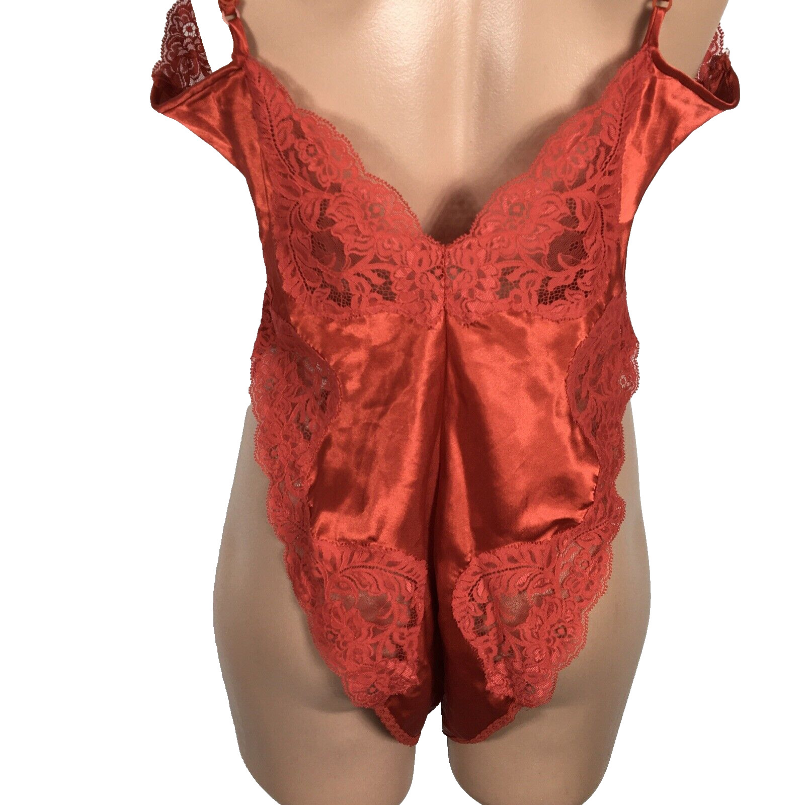 Wonder Maid Non Cling Teddie Adj Straps Lots of Lace Snap Crotch ILGWU 32 L VTG