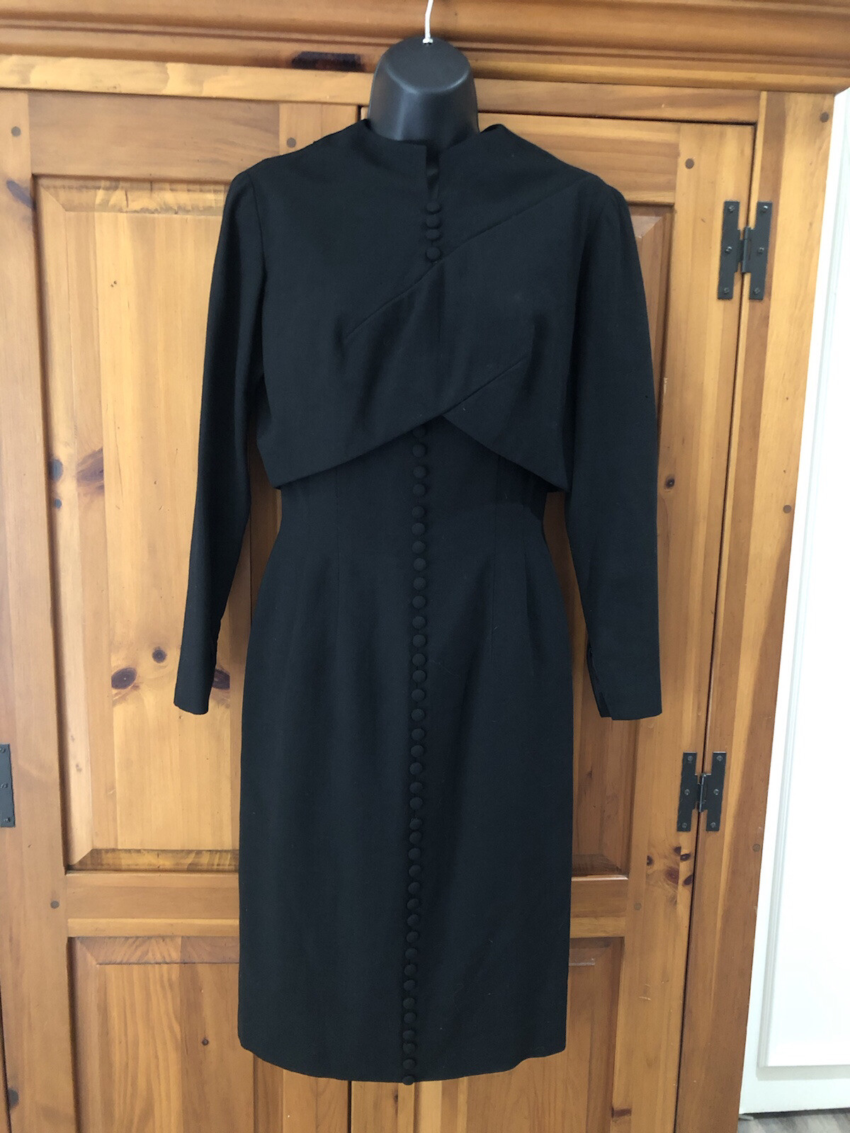 Travilla vintage 60s/70s black wool crepe dress self buttons capelet bodice S