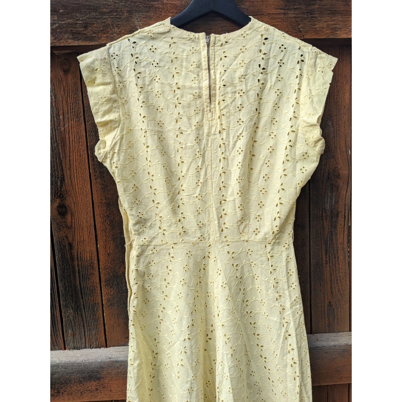Vintage 50s Eyelet Lace Dress XS Yellow Cotton Cottagecore 1950s Summer Day Midi