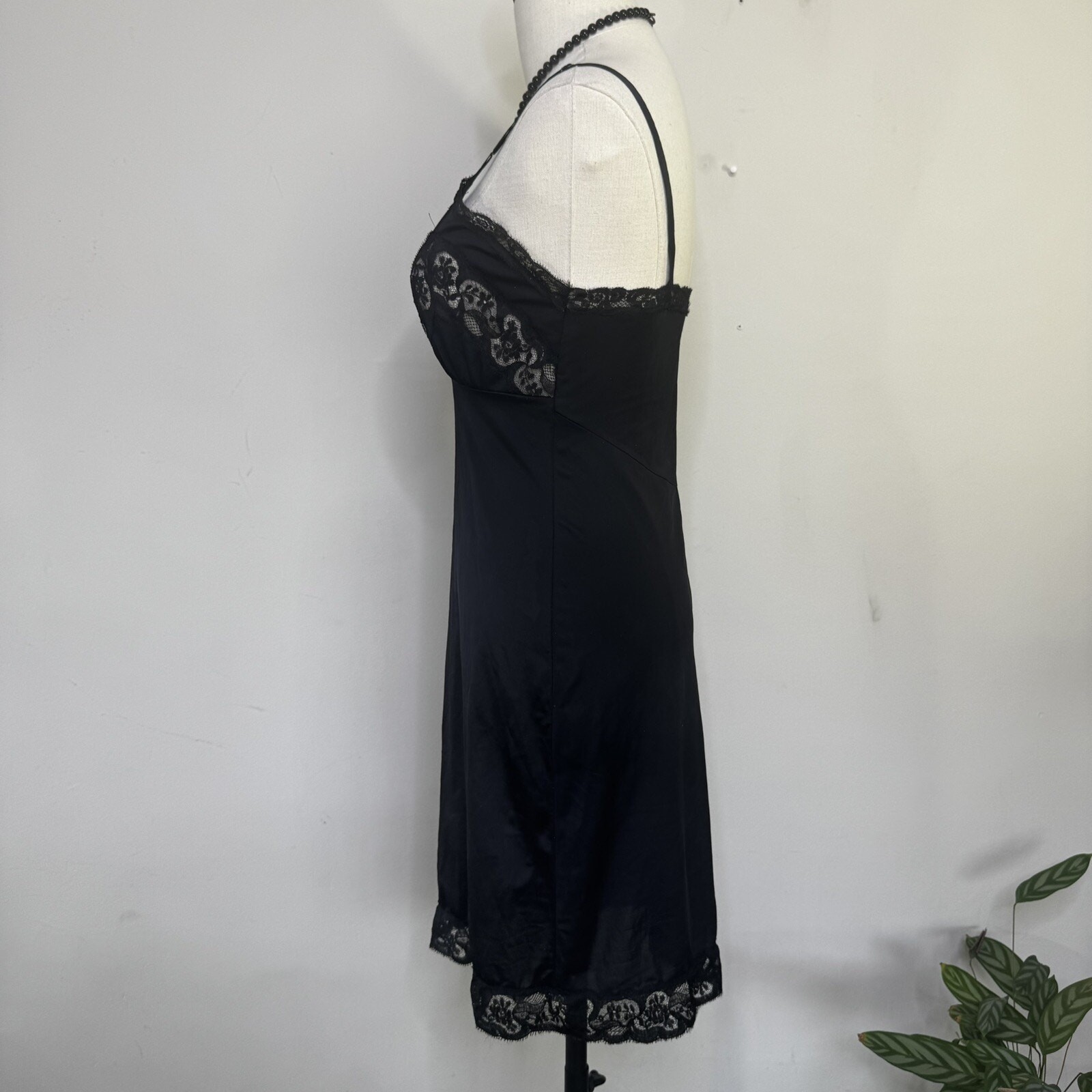 Vintage 60s Kayser Black Lace Full Slip Dress Lingerie Babydoll USA 34 10