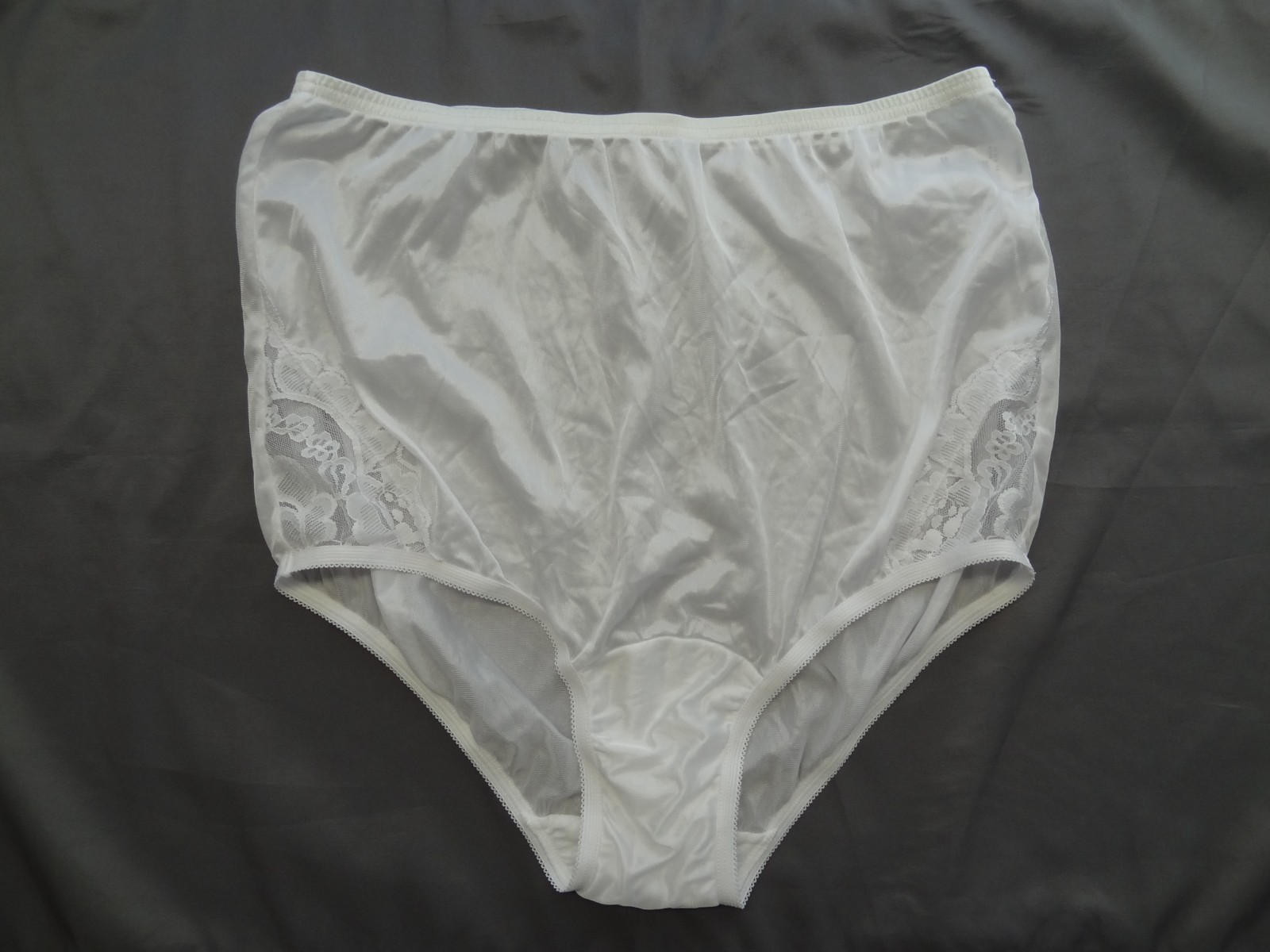 Vanity Fair 7 44 100% Nylon Satin Sheer Hi-Waist Brief Panties White VTG 13-001