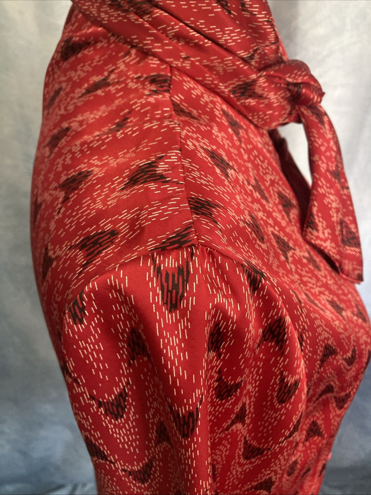VTG 70s Weathervane Secretary Blouse Asymmetric Button Red Ikat Chevron Tie Neck