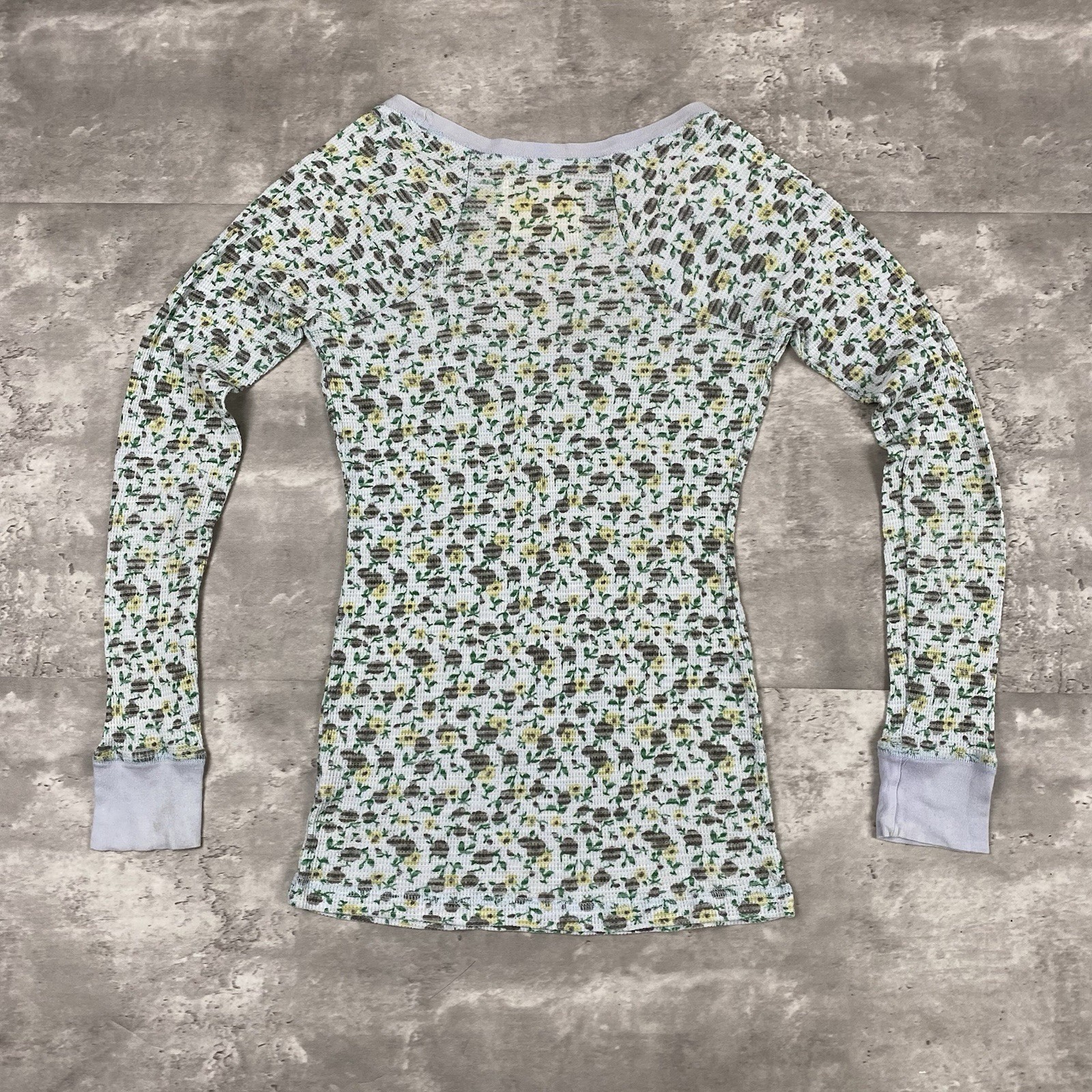 vintage FREE PEOPLE floral printed thermal long sleeve shirt M y2k 2000s waffle