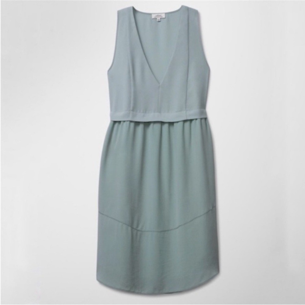 Aritzia Wilfred Vignette Dress Green V-Neck Sleeveless With Pockets 100% Silk