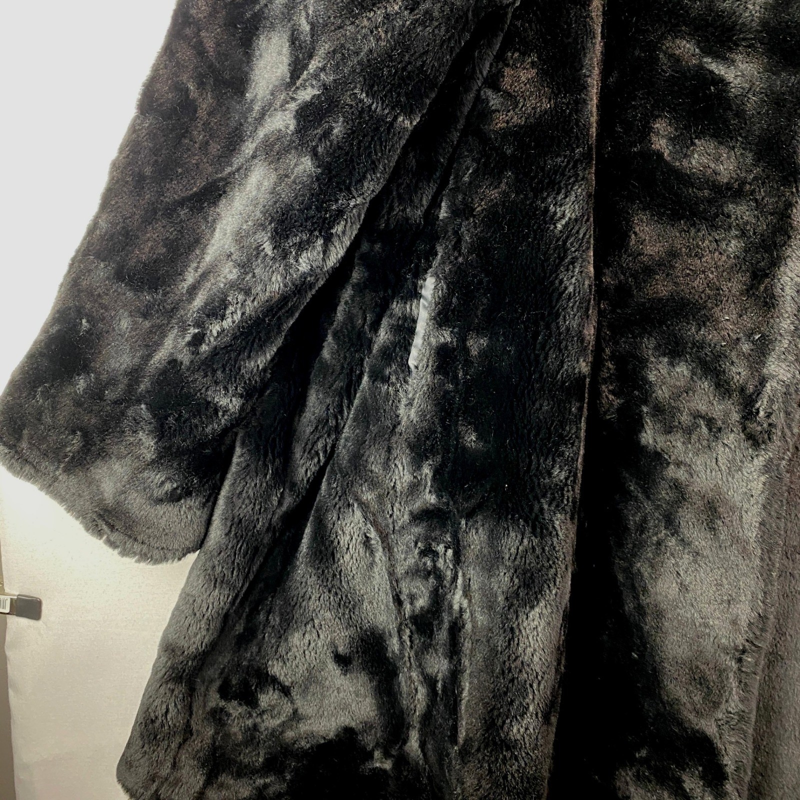 Gantos Faux Fur Swing Coat Women M/L Black Heavyweight Portrait Collar Plush