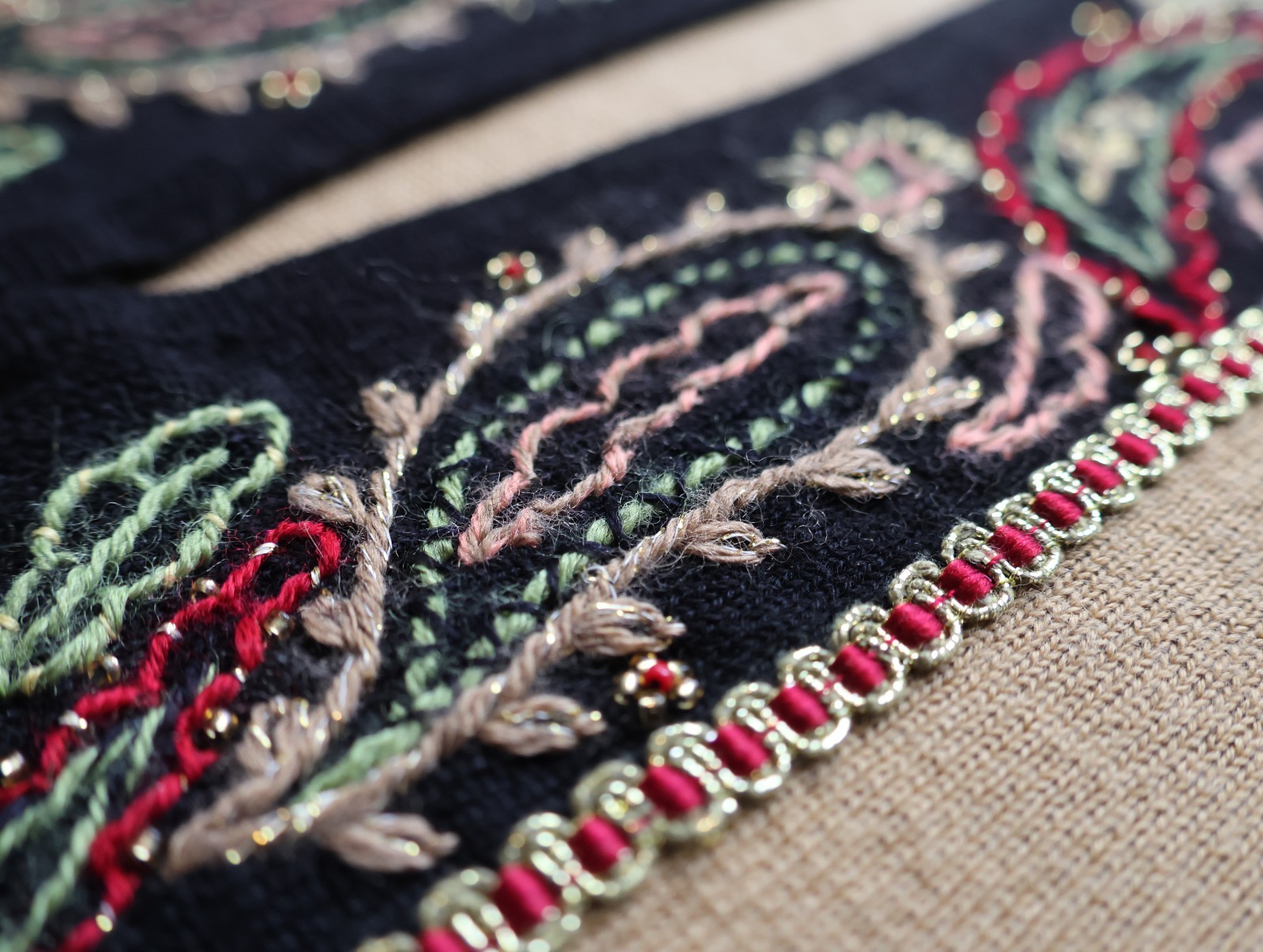Vintage Koret Paisley Embroidered Beaded Cardigan Boho Tan Black Womens 1X