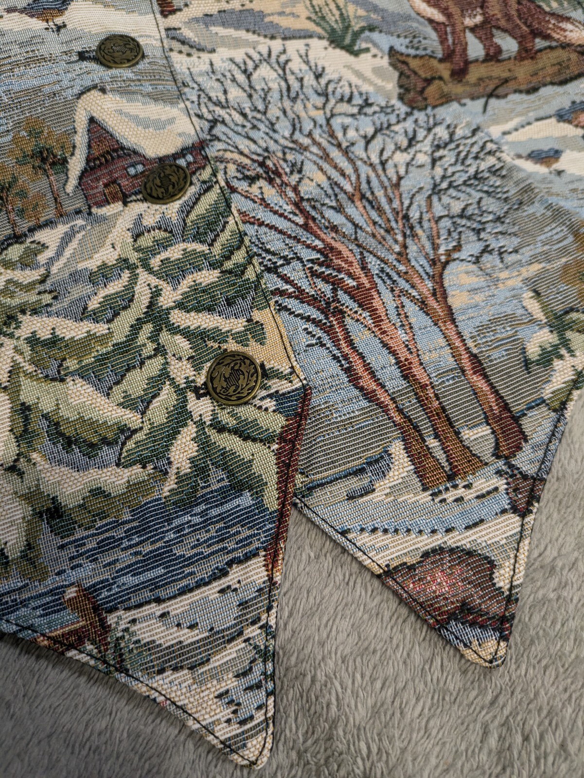 Vintage Nadia Embroidered SNOWY WOODS Tapestry Women’s MED Grandmacore Vest NEW