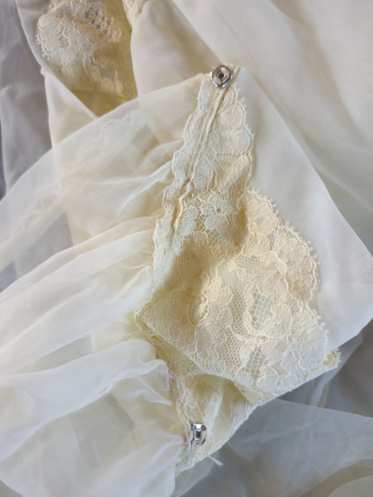 1960s Vintage Babydoll Sheer Ivory Nylon Nightgown Peignoir Set Lace Detail READ