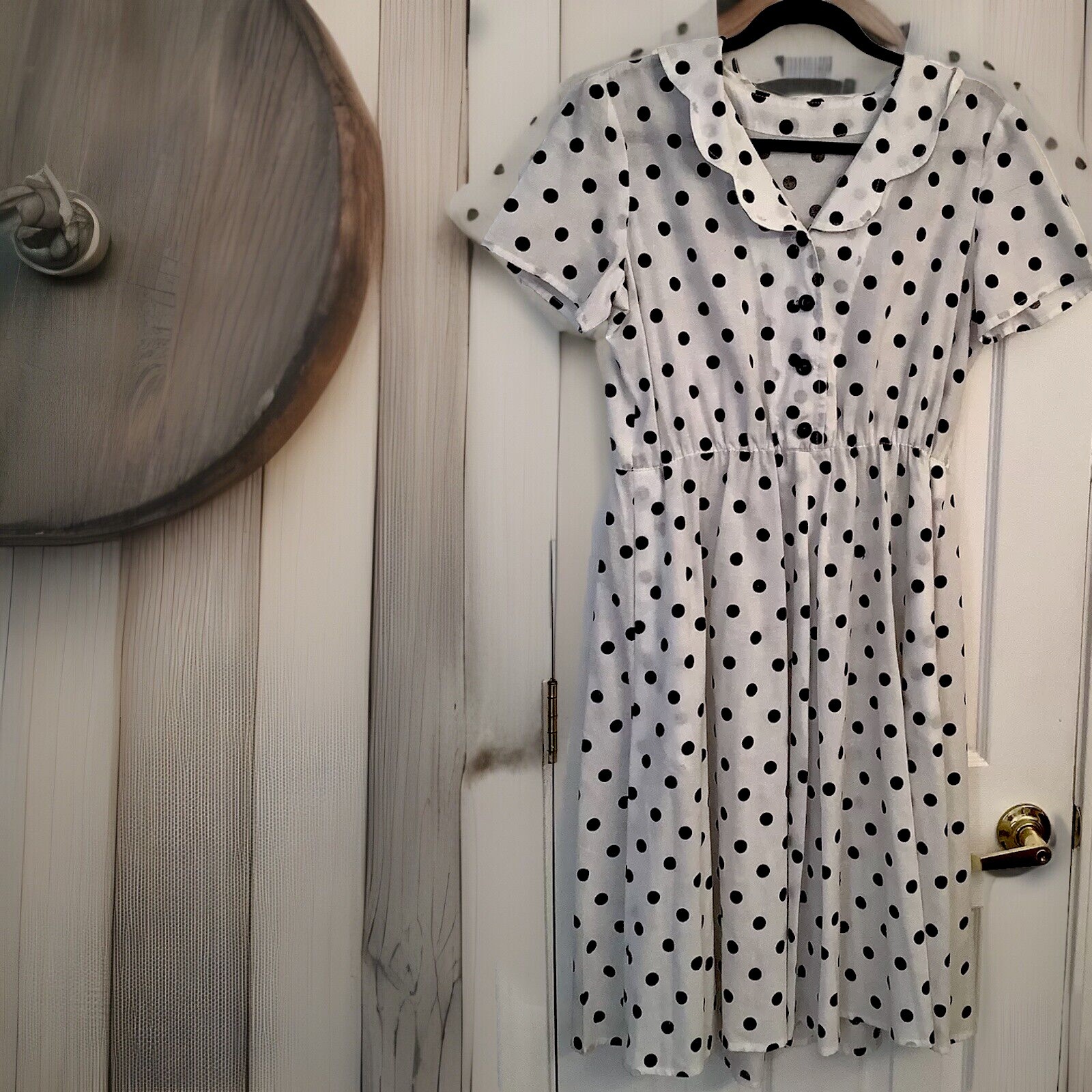 True Mid Century Classic. 60’s Vibe. Size 12+ Poka Dot Dress 49.00