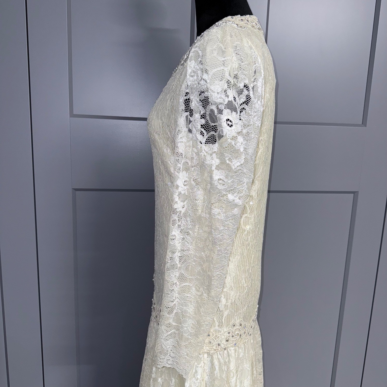 Gidding Jenny Long Sleeve Dress 8 100% Silk Lace Gown Beaded V-Neck 20th Century
