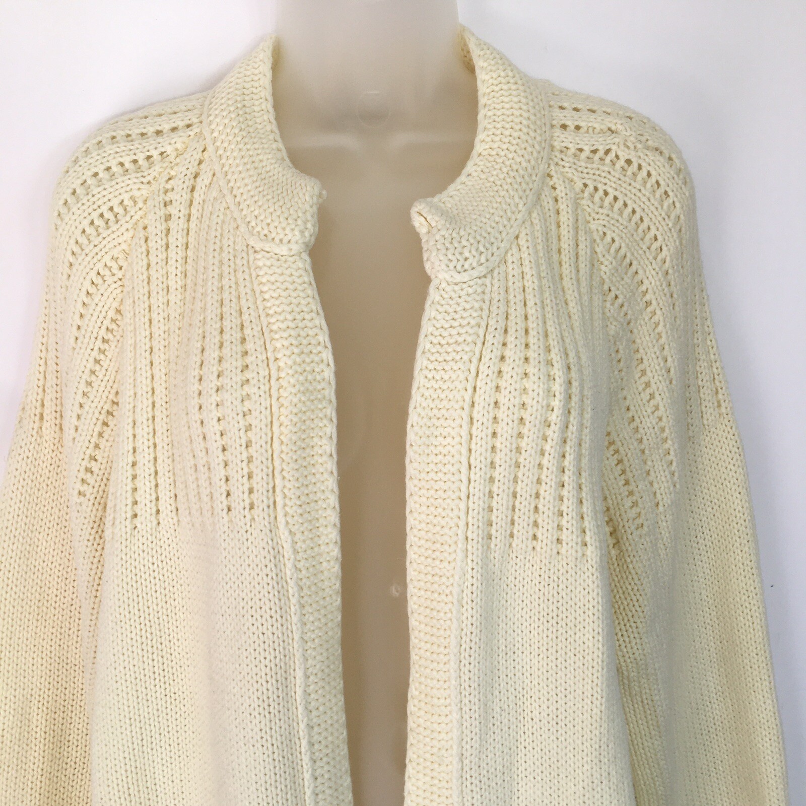 Queen Bee Womens Open Front Acrylic Off White Sweater Jacket Sz L/XL Vintage