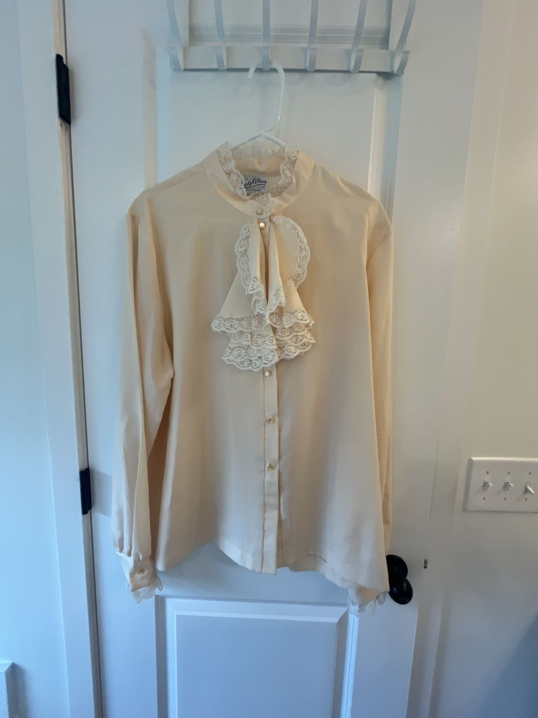 Vintage Lady Winn by Teddi California Ivory Ruffled Lace Blouse