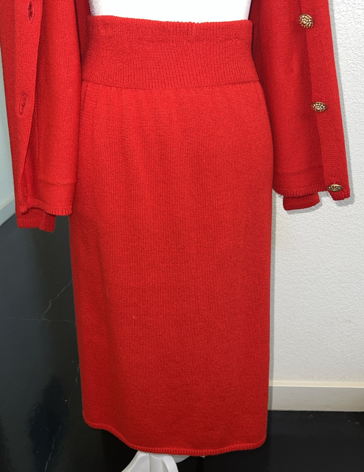 Vtg 80’s two piece cardigan sweater and pencil skirt set red knit size S