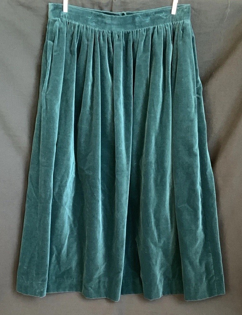 Vintage 1980s/90s Laura Ashley Deep Green Velvet Skirt (Pockets, Lined) Size 12