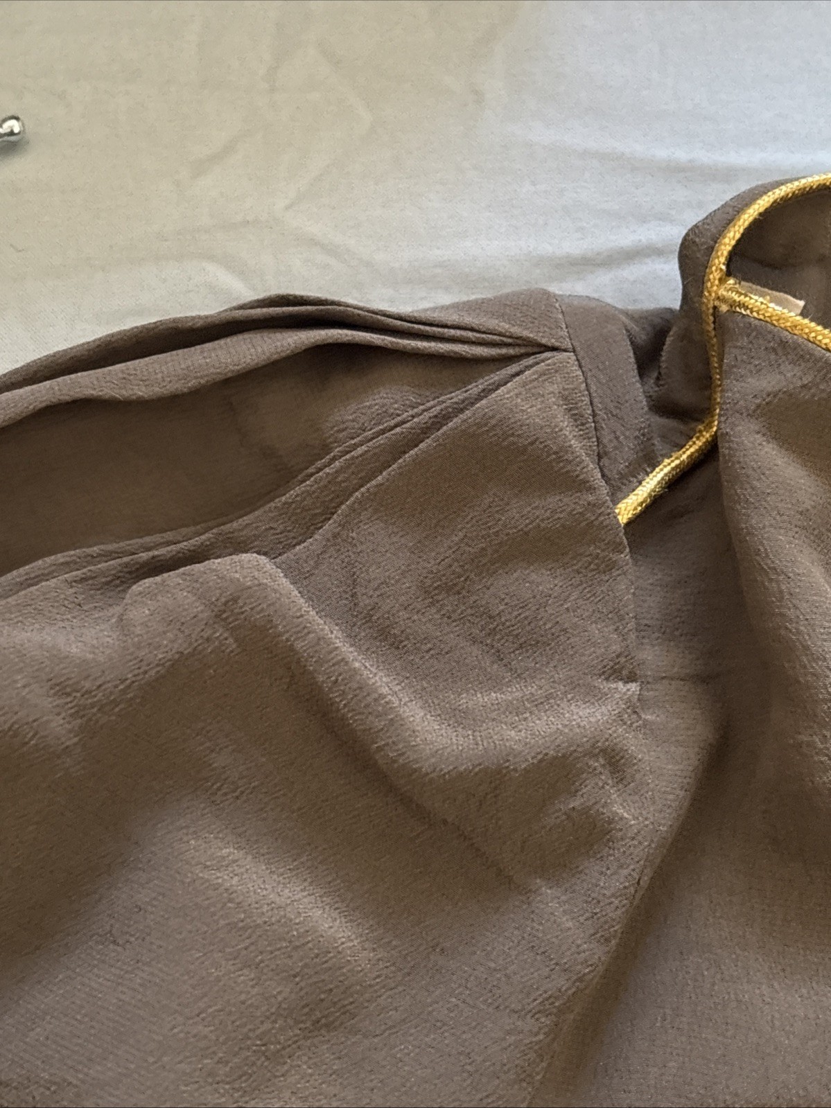 VINTAGE OLIVE GREEN 100 % SILK TAHARI BLOUSE