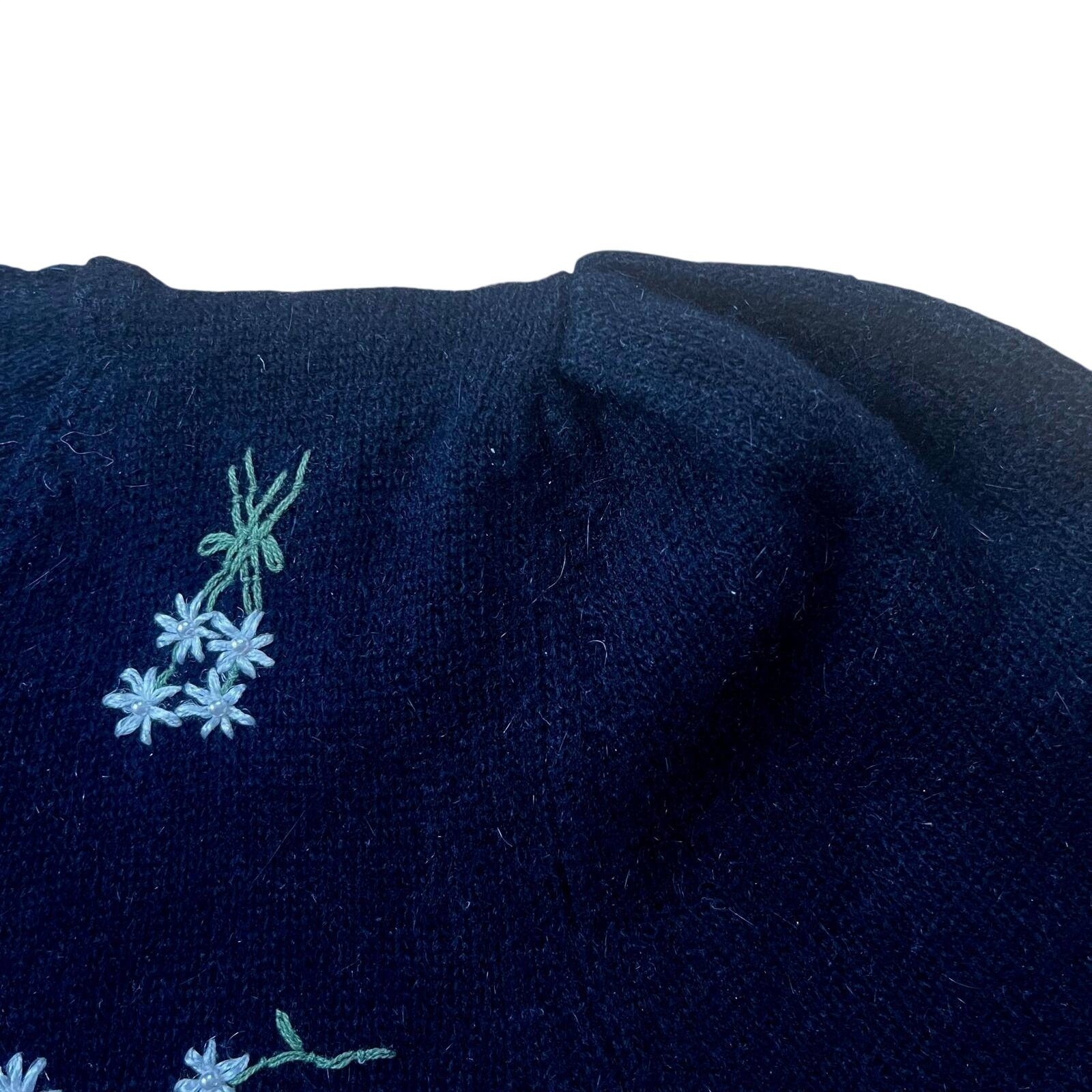 Susan Bristol Vintage 80s Lambswool Angora Hand Embroidered Floral Sweater Sz M