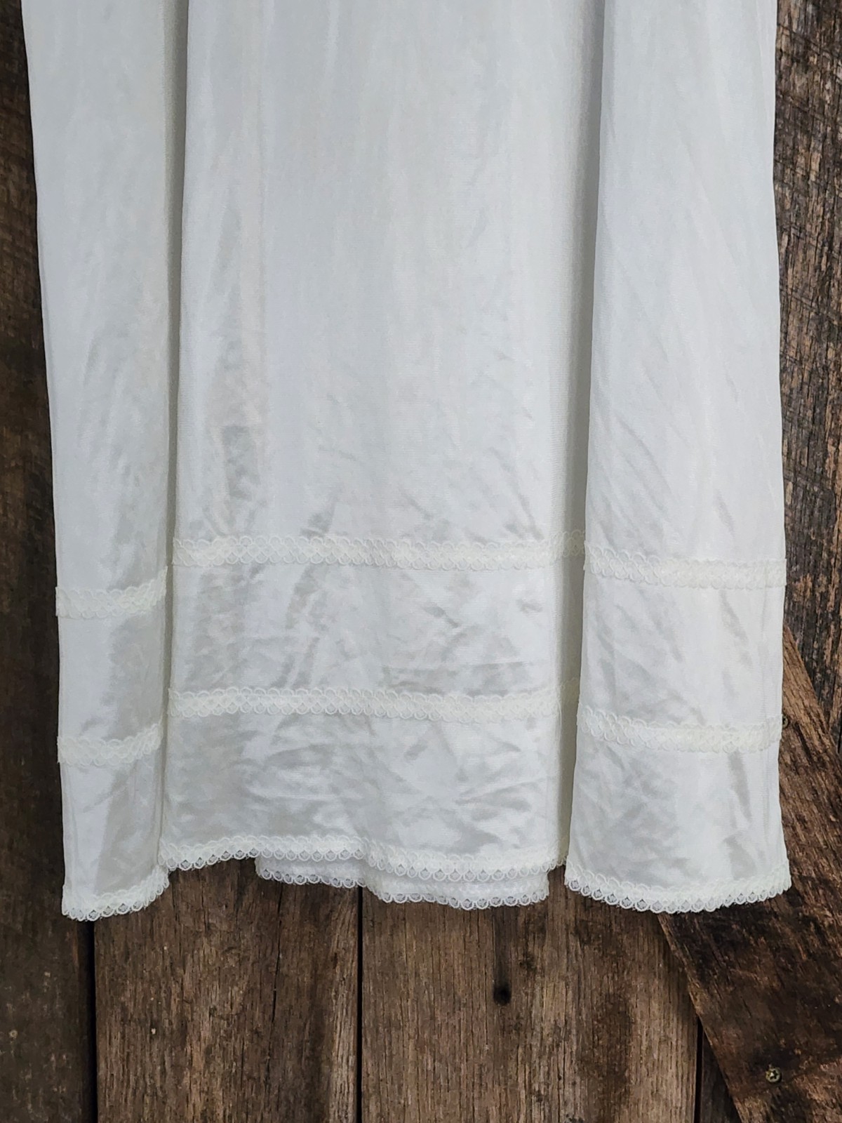 White Dixie Belle Lingerie Antron III USA Lace Tall Vintage Below Knee Size 38″