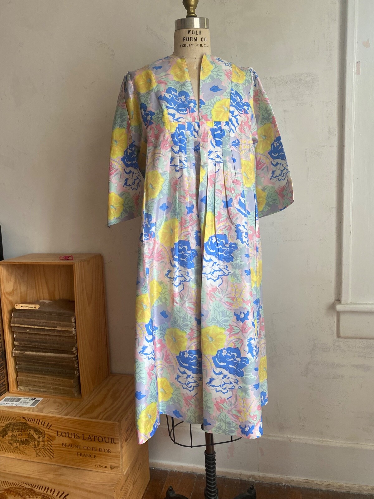 Vintage 60s Siamese Trader Floral Thai Silk Dress Muumuu Caftan Pockets Size P