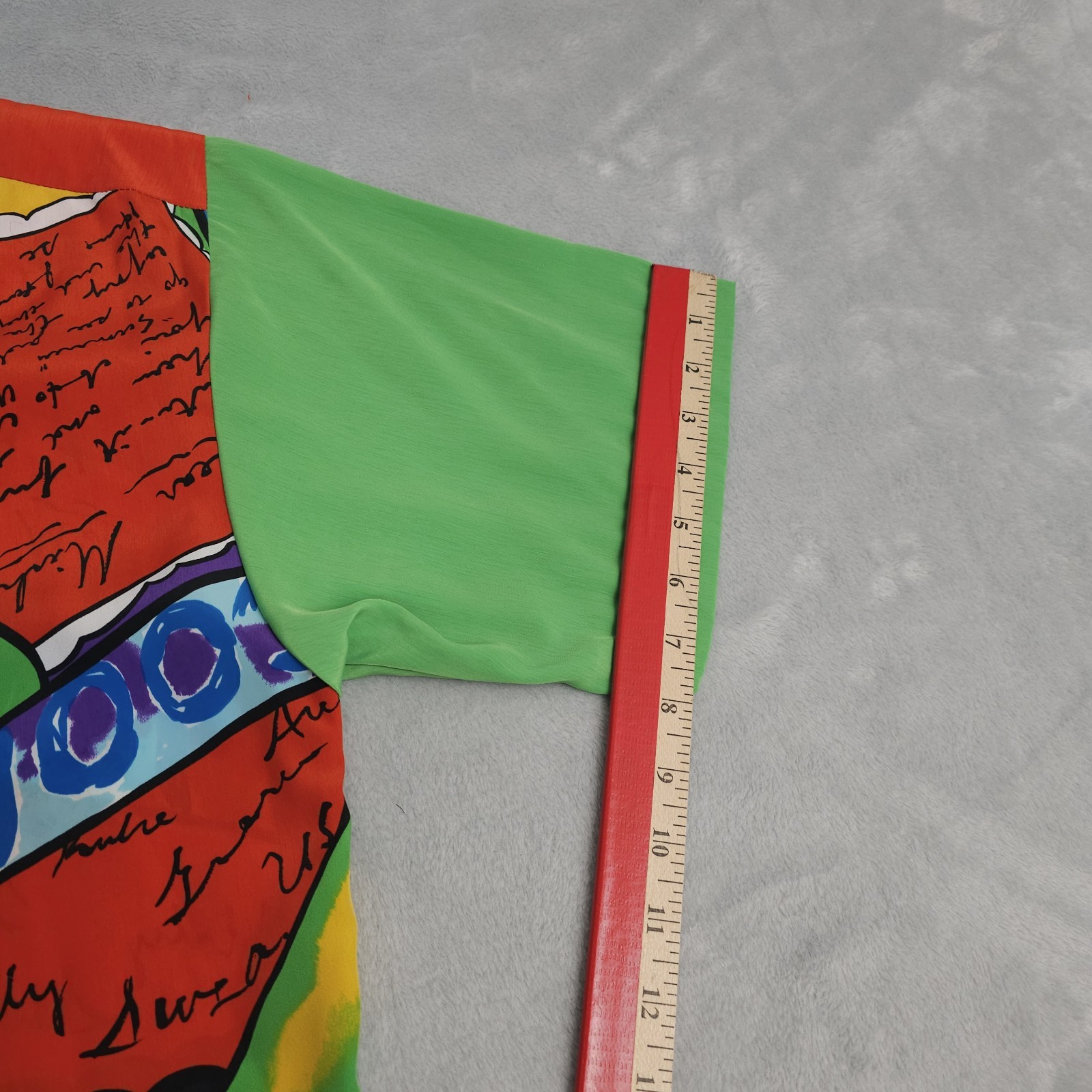 Vtg Bold Colorful Blouse 1980s Travel Novelty Print USA Med Lrg Big Button Silky