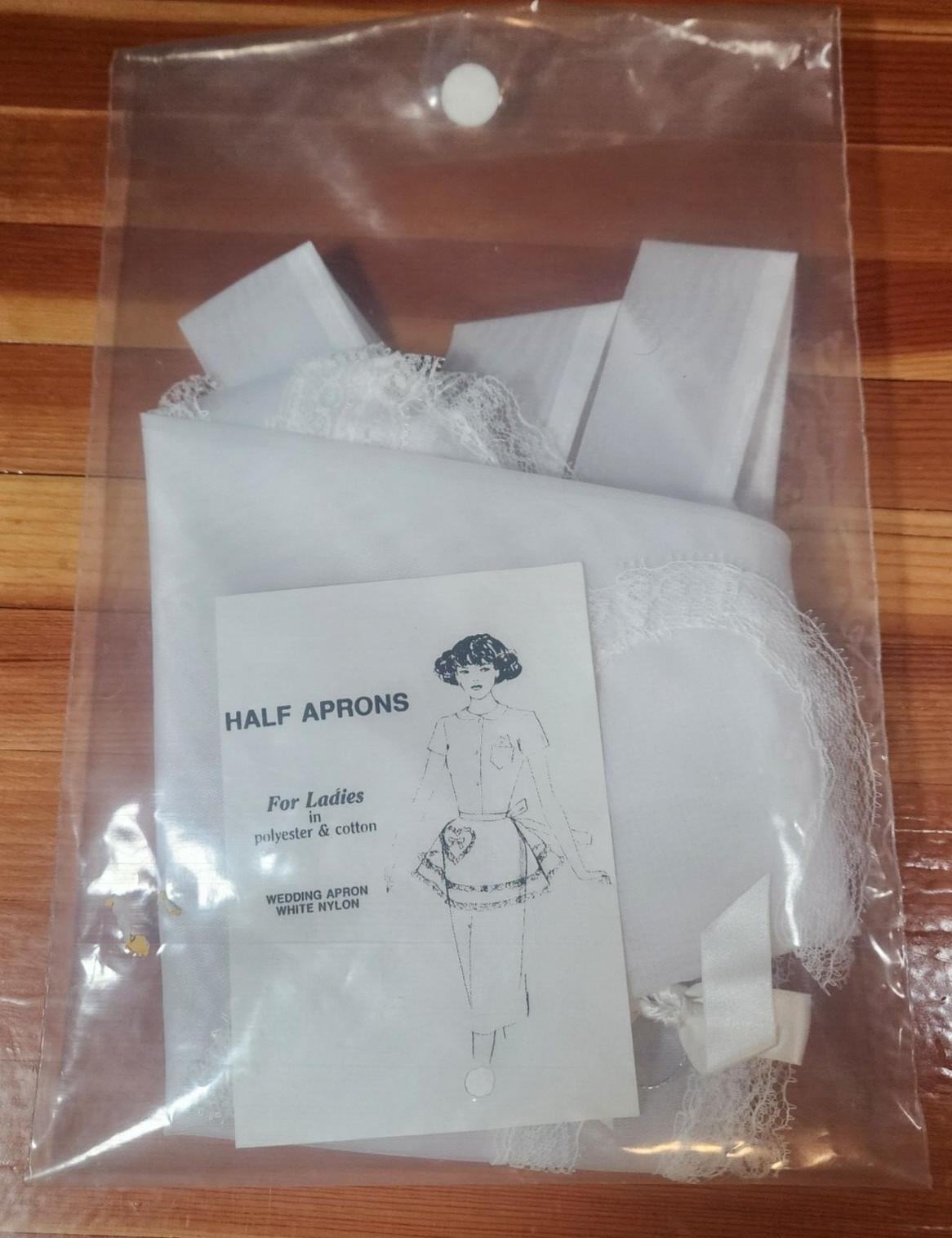 1950’s Half Wedding Apron White Nylon Artistic Creation NIP/NOS Heart Lace V Day