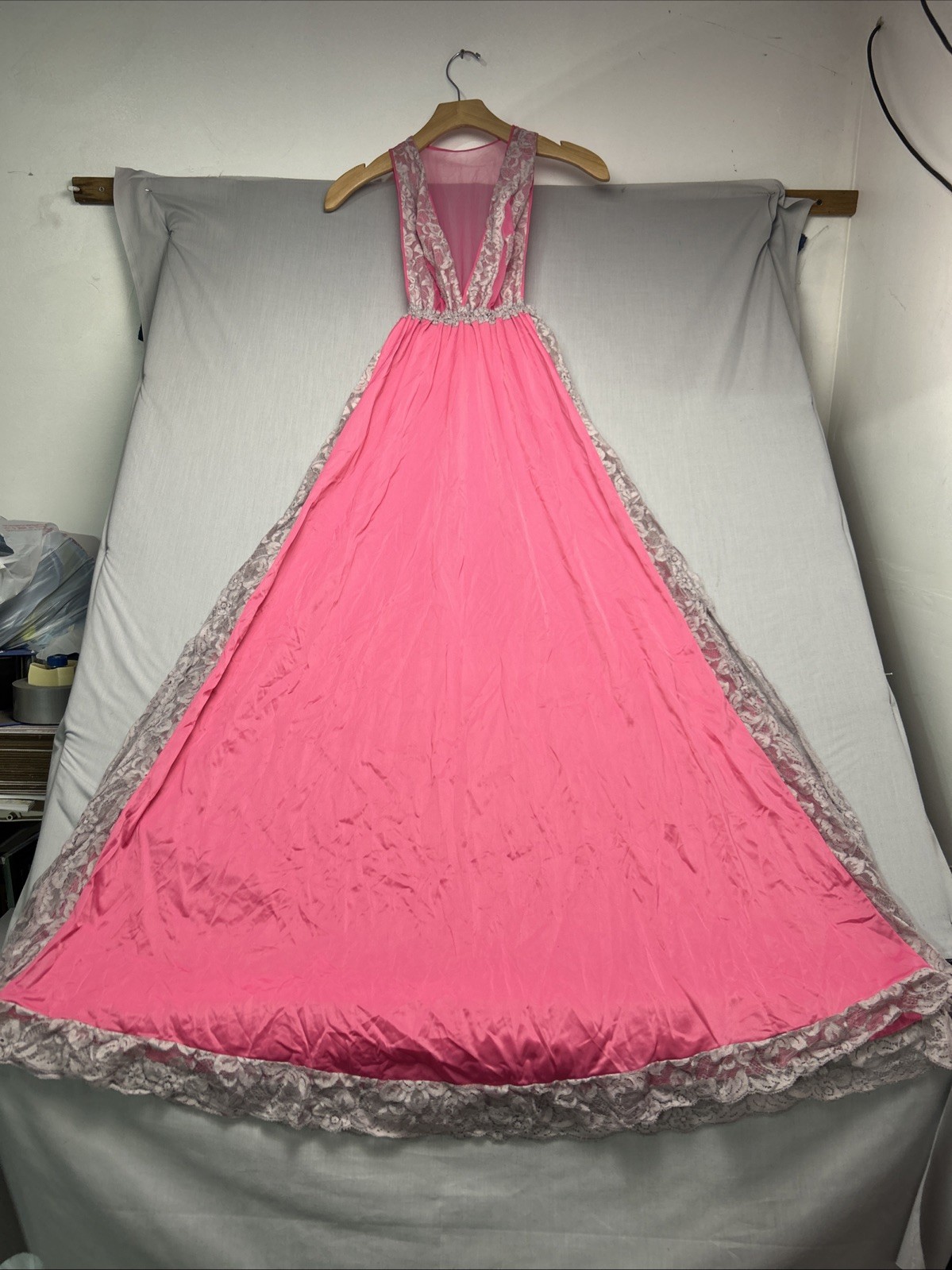 VINTAGE 1960’S GLYDON’S LACE TRIM CHIFFON NIGHT GOWN SIZE SML