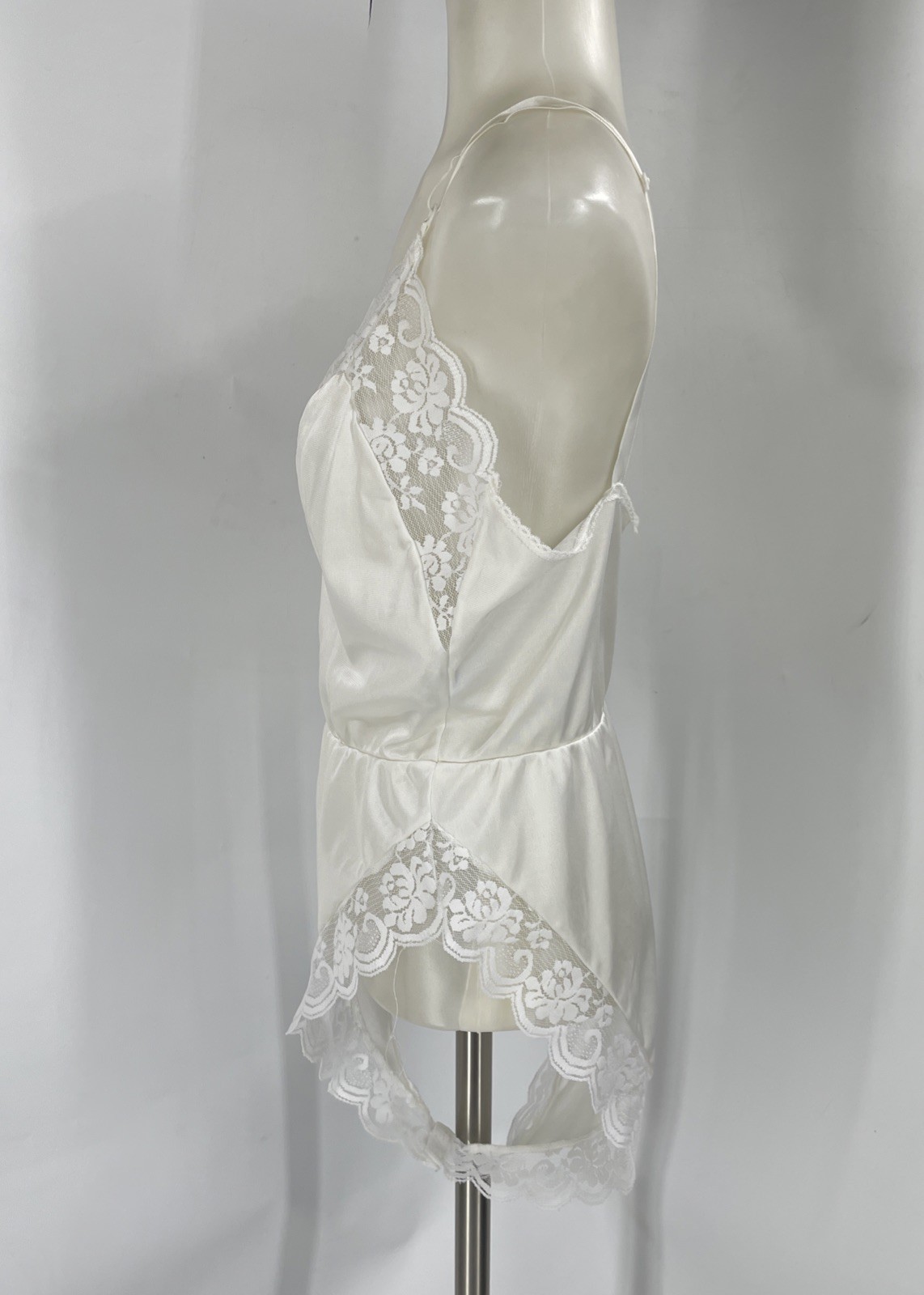 VTG JCPenney Fantasia White satin lace teddy bodysuit Pin Up Burlesque Size 36