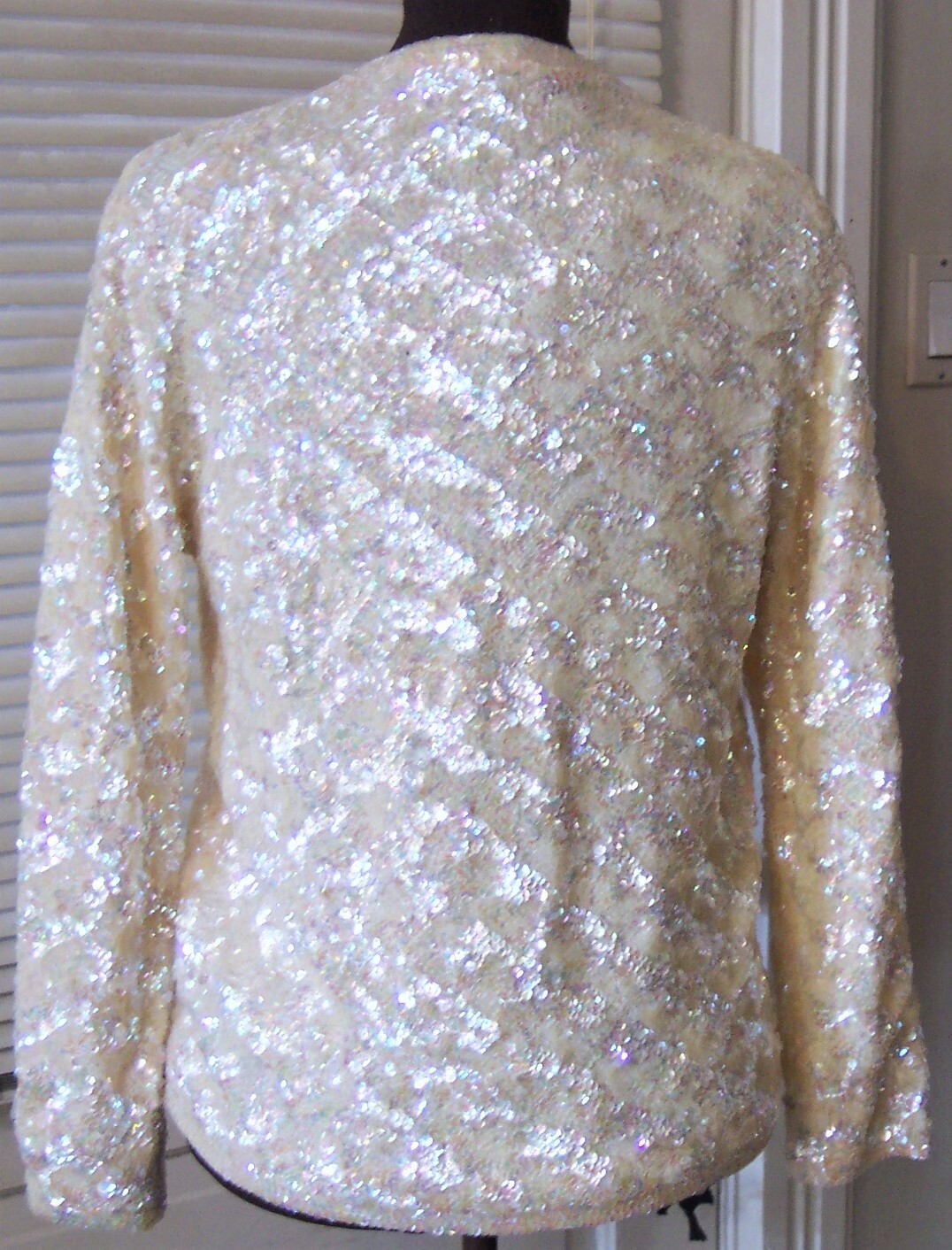 vintage stunning White Aurora Borealis sequins wedding Party grandmas sweater 42