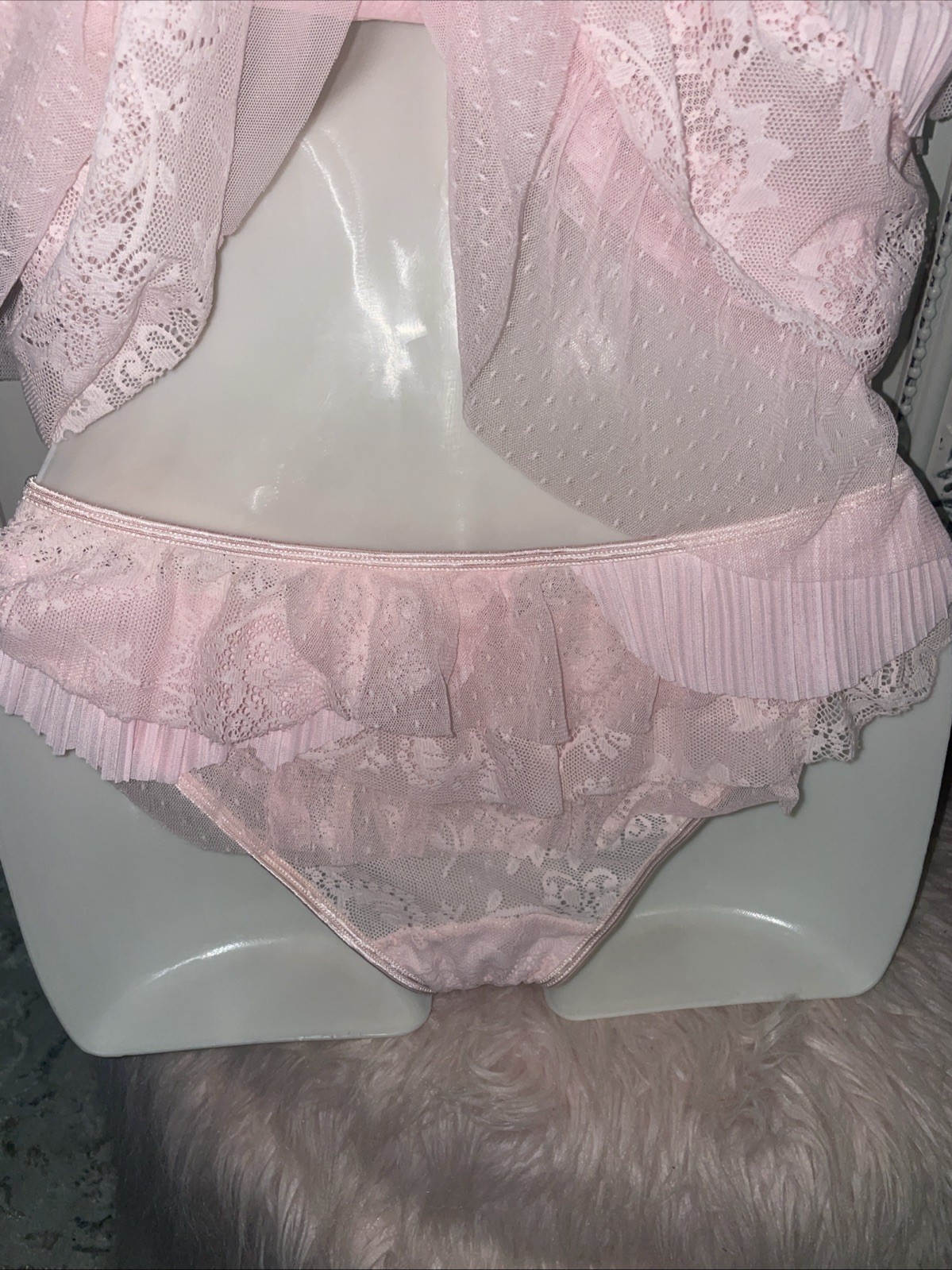 Victoria’s Secret Pink Tiered Lace Ruffled Cami Tank top L & Lace Panties M PJ
