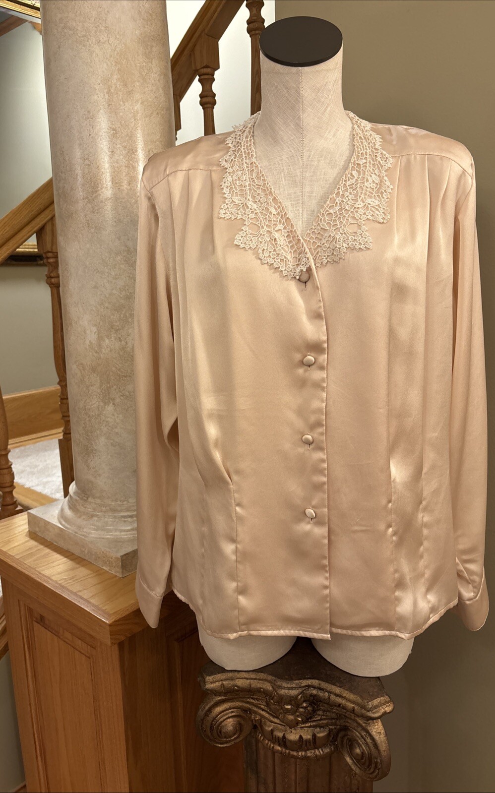 Vintage Intuitions Pink Charmeuse Lace Collar Long Sleeve Button Front Blouse 12
