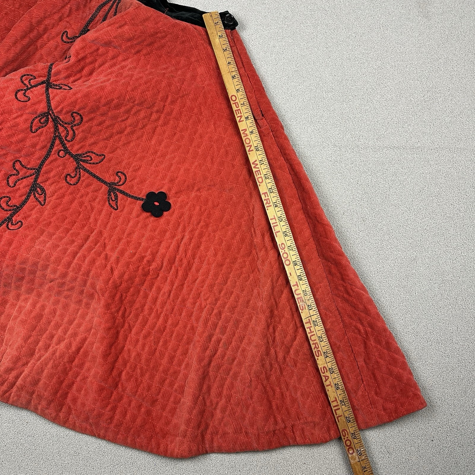 Vtg Quilted Red Swing Skirt Black Flower Handmade 24” Waist Midi 29” Long