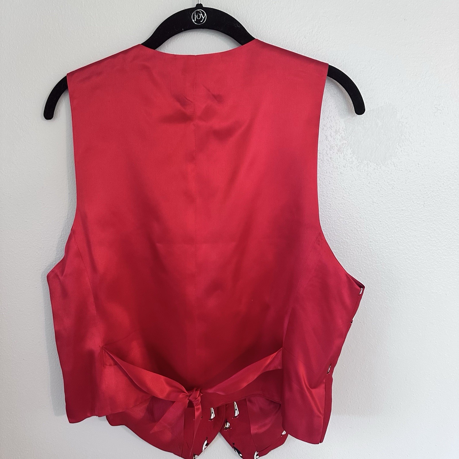 1990’s Liz Claiborne Womens Vest Red with Sail Boat print Collection Size 10