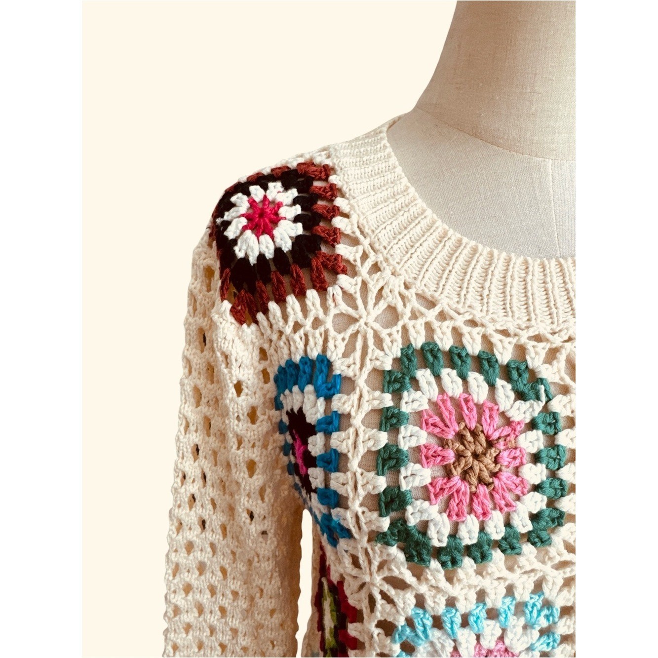 Luna Ivy Granny Square Crochet Crop Sweater Cream Multicolor Boho Size Small