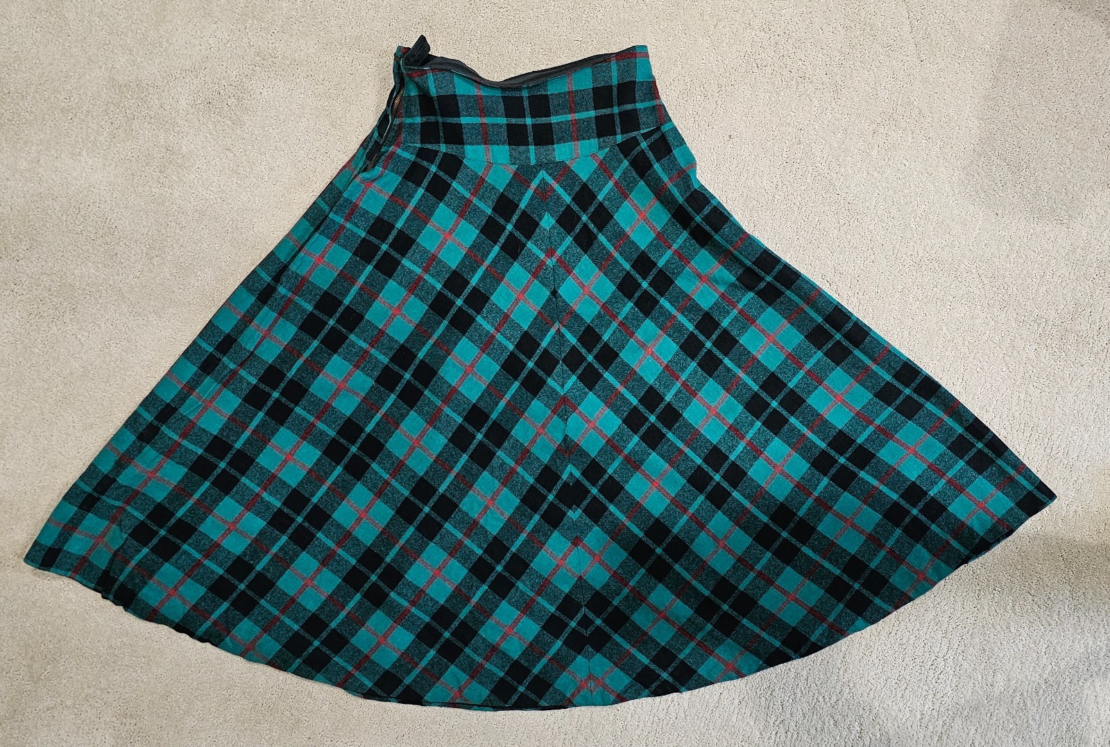 Vintage 1950s Plaid (green, black & red) pleated Skirt