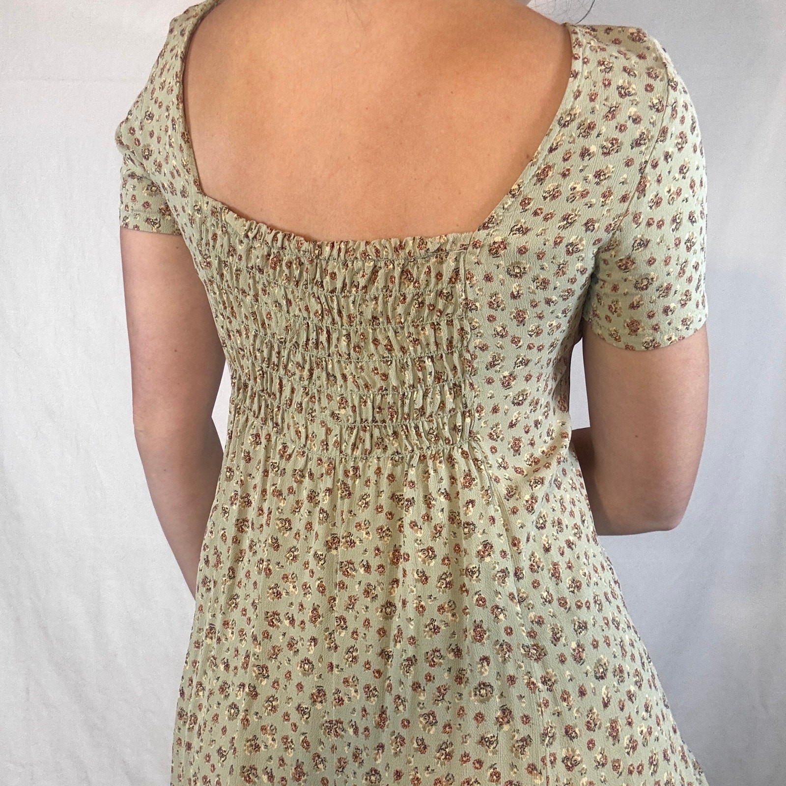 Vintage 1990s Ann Taylor Floral Mini Dress Green Bouquet Print Smocked Back 10P