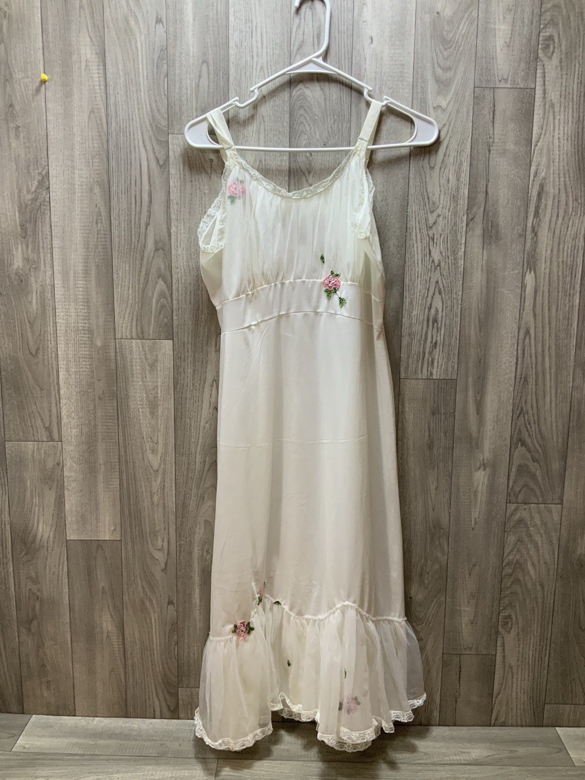 Vintage LAROS Full Sheer Slip Night Dress Gown Applique Flowers Size 38
