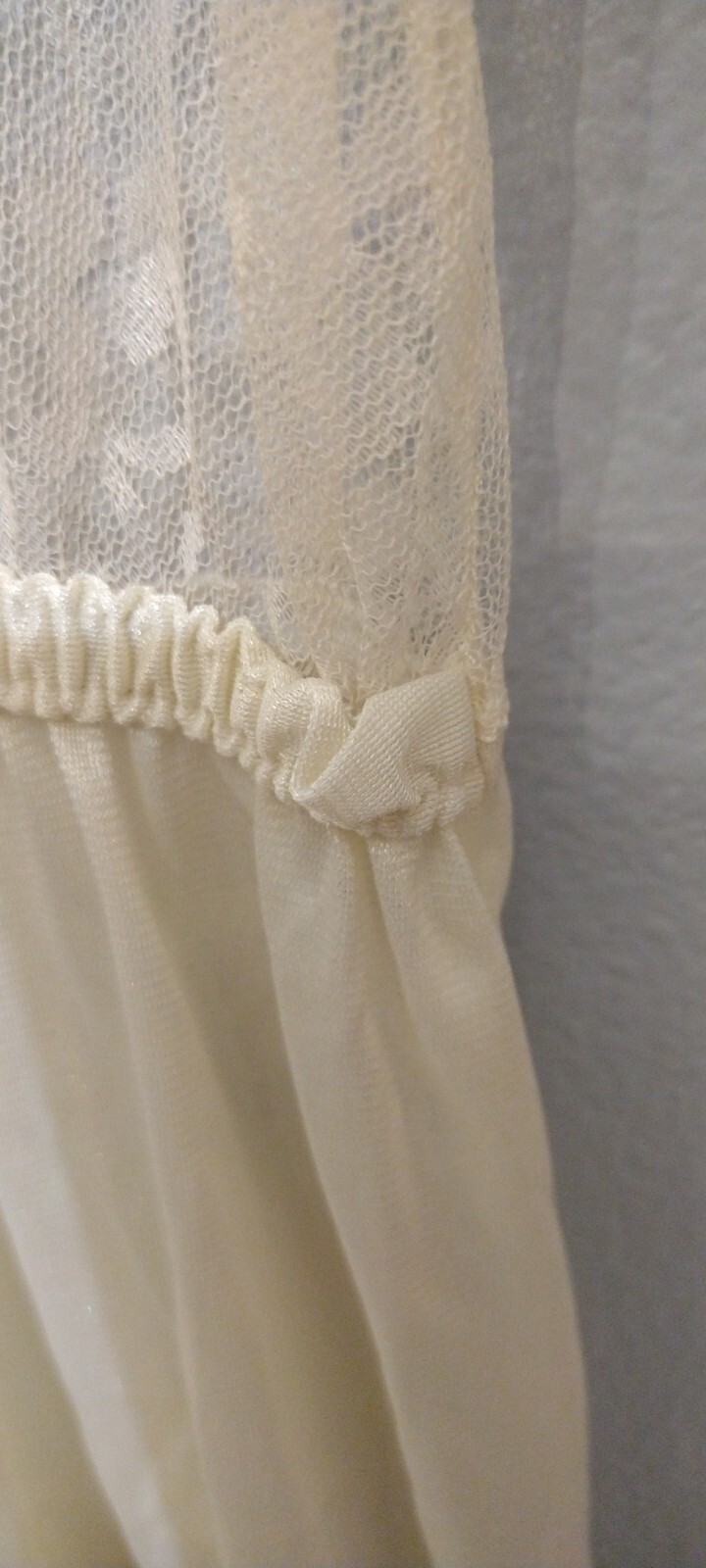 Vintage womens Robe Size L Large Lace Creme Beige Union Tag Costume