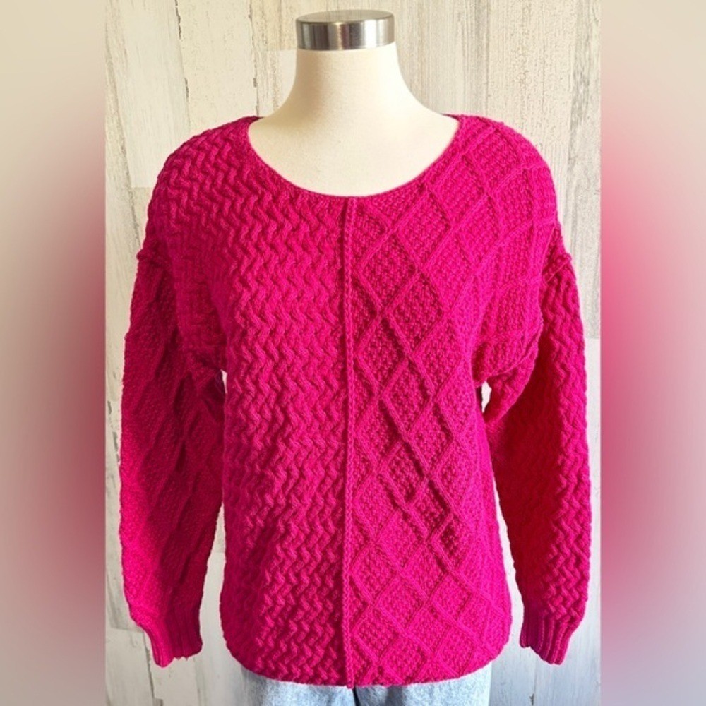Vintage 90s Hand Knit chunky Fuchsia Sweater layering classic small