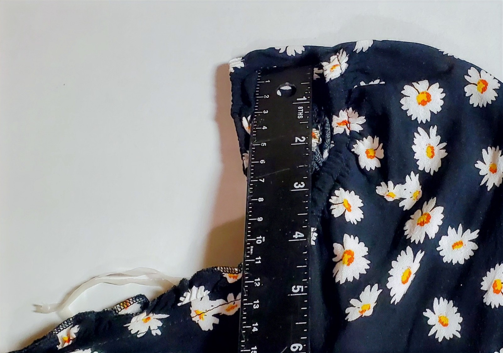 Mlle Gabrielle Women’s 1X Black Daisy Floral Ruched Midi Dress Puff Sleeves