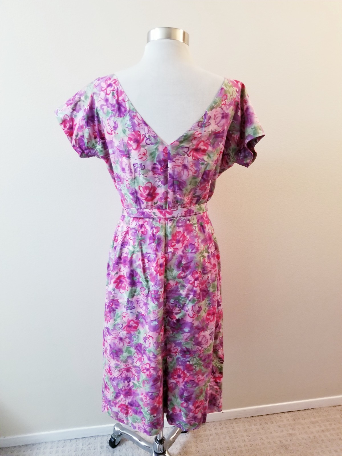 Vintage 50s Women’s Floral Dress – 42-30-44 – Large