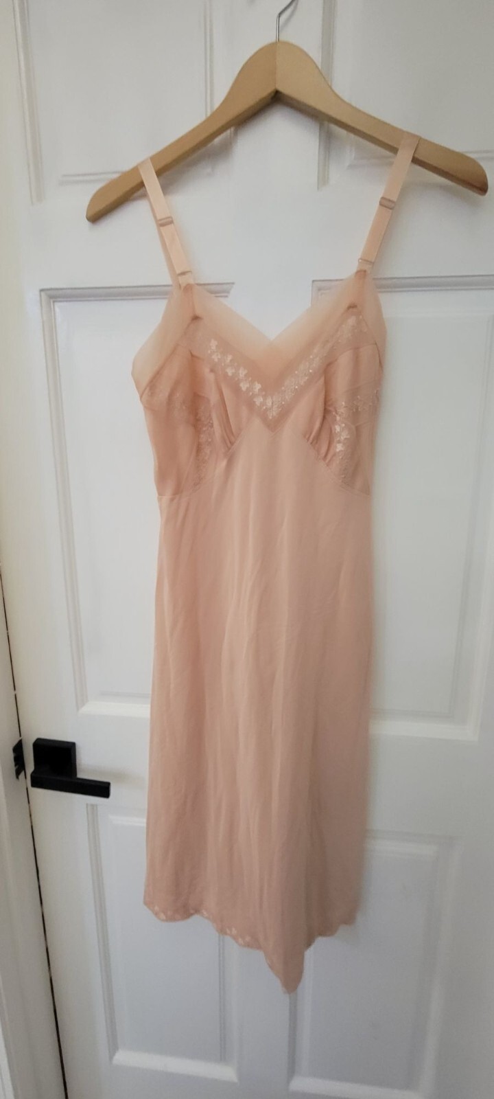 Peach Luxite by Kayser Embroidered Slip Vintage size 34
