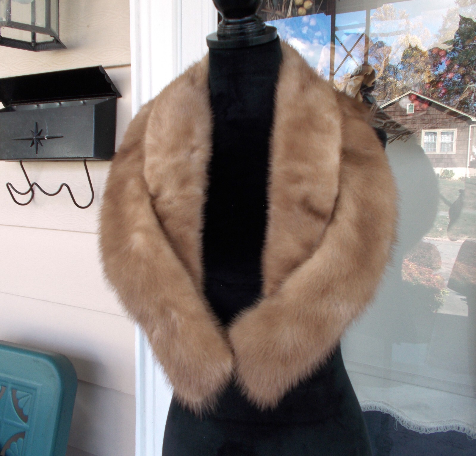 Vintage Light Golden Brown Carol Brent Mink Fur Collar Stole Scarf 39″ Long