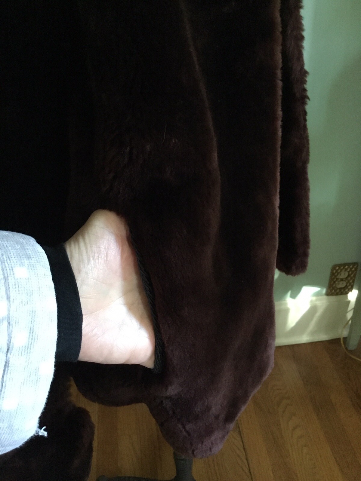Vintage Mouton Lamb Fur Coat Dark Chocolate Brown Shawl Collar Cuffs Pkts Lined