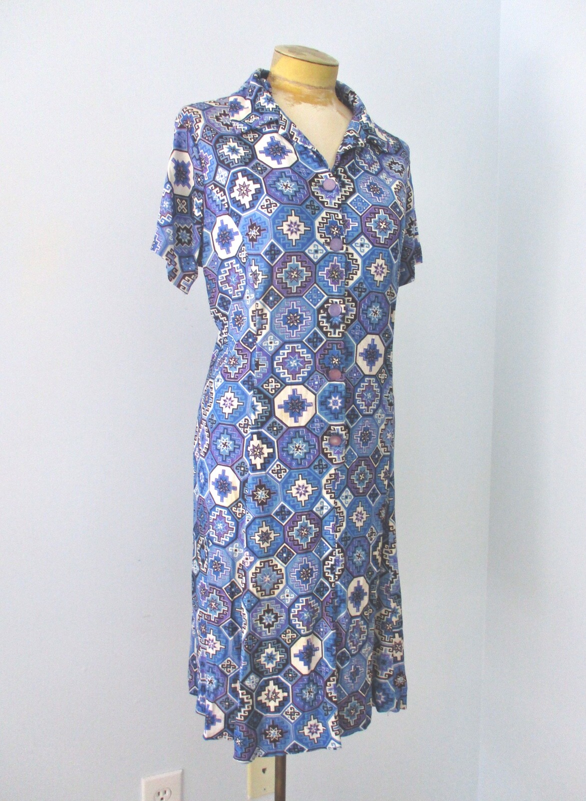 Vtg 60s 70s silky poly knit blue purple mosaic star button sheath day dress L/XL
