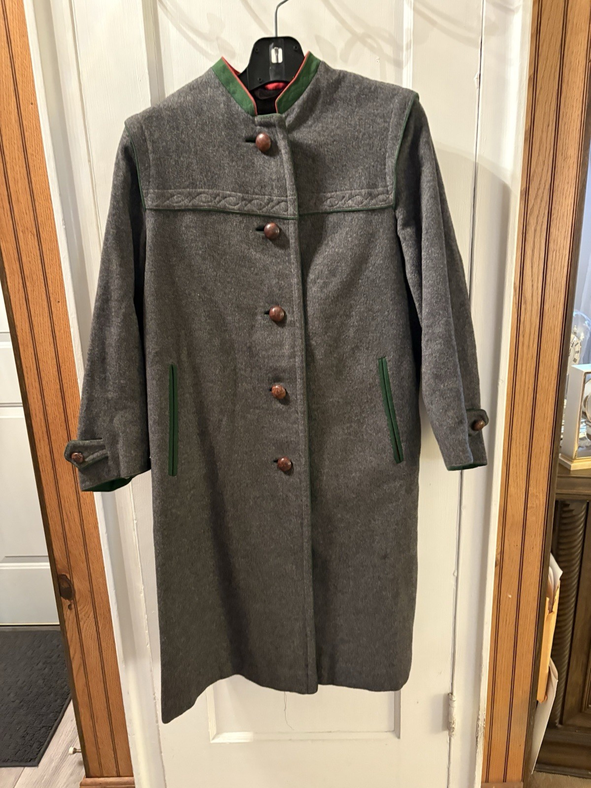 Vtg 80’s Women’s Lodenbaur Innsbruck-Tirol Loden Wool Dark Gray Coat Size 38