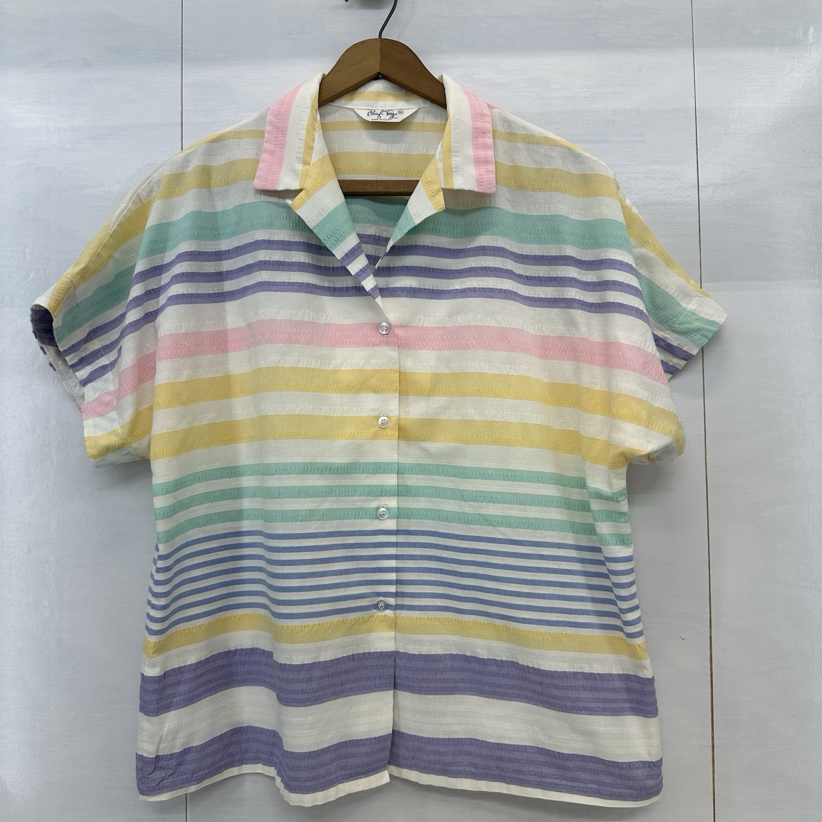 Cheryl Tiegs VTG Womans Pastel Striped Short Sleeve Button Up Shirt USA 16 READ