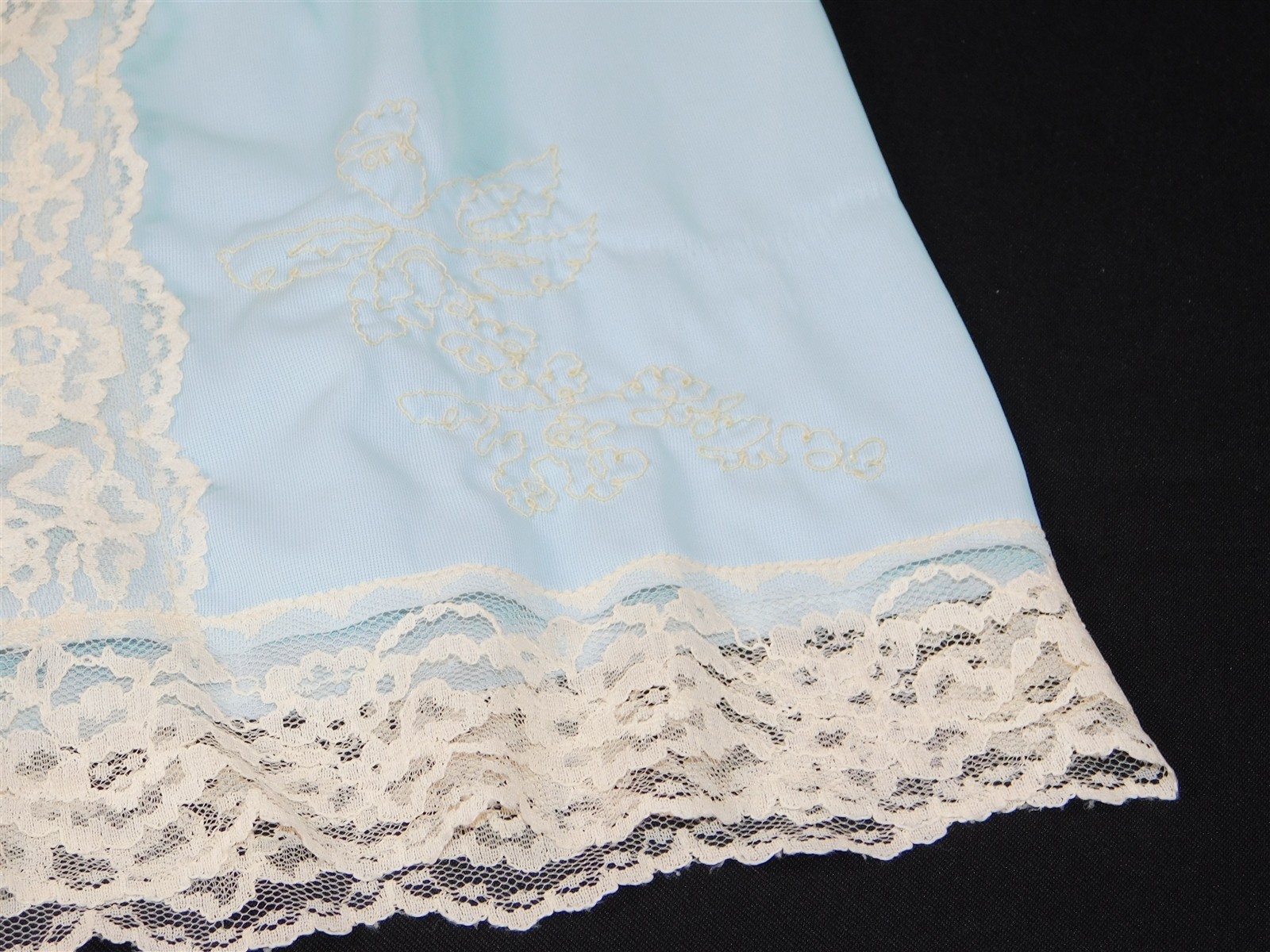 Vtg 1960s Blue Nylon Slip Embroidery Accents & Lace Hem Small Aristocraft