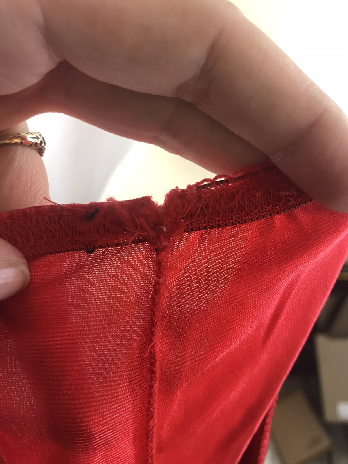 Richform Half Slip Vintage Nylon Red Lace Trim Flower Slit Elastic Waist sz M