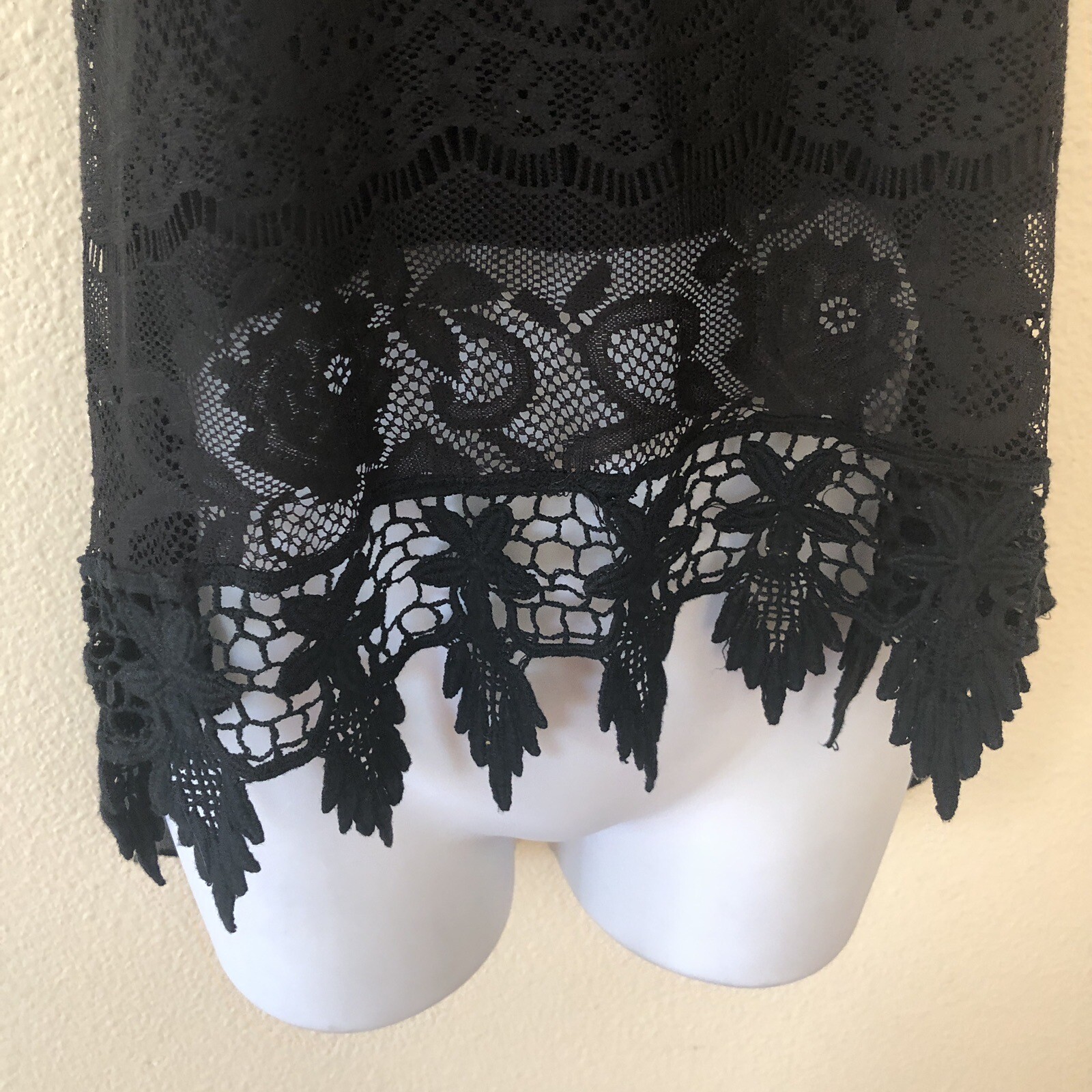 Vtg 90’s Y2K Black Mesh Lace & Crochet Tank Top Grunge Rock Goth Sz M Split Back