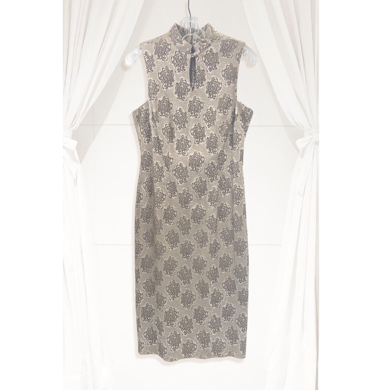 Vintage Harold’s Keyhole Cheongsam Chrysanthemum Damask Cocktail Dress